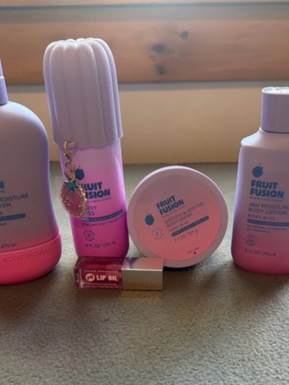 Bath & Body Works Fruit Fusion Berry Bliss Skincare Set in Pink
